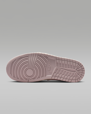 Air Jordan 1 Mid Women's Shoes. Nike JP